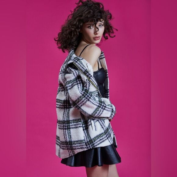Avec Les Filles Jackets & Blazers - NWT Avec Les Filles Plaid Zip Front Jacket Shacket